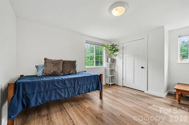 5821 Shadow Creek Road, Charlotte, NC 28226