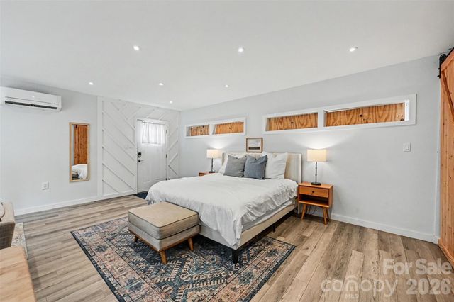 5821 Shadow Creek Road, Charlotte, NC 28226