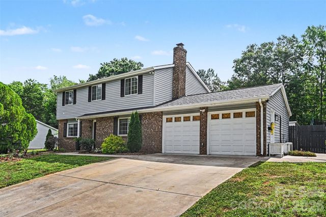 5821 Shadow Creek Road, Charlotte, NC 28226