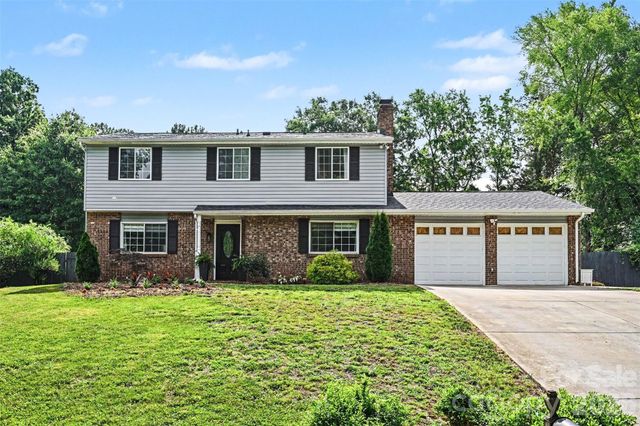 5821 Shadow Creek Road, Charlotte, NC 28226