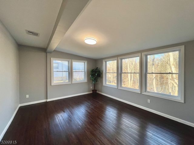 1 Vail Rd, Parsippany-troy Hills Twp., NJ 07034