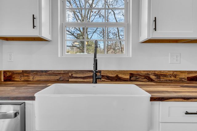 7159 CCC Rd, Fairview, TN 37062