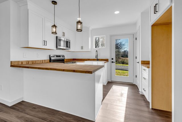 7159 CCC Rd, Fairview, TN 37062