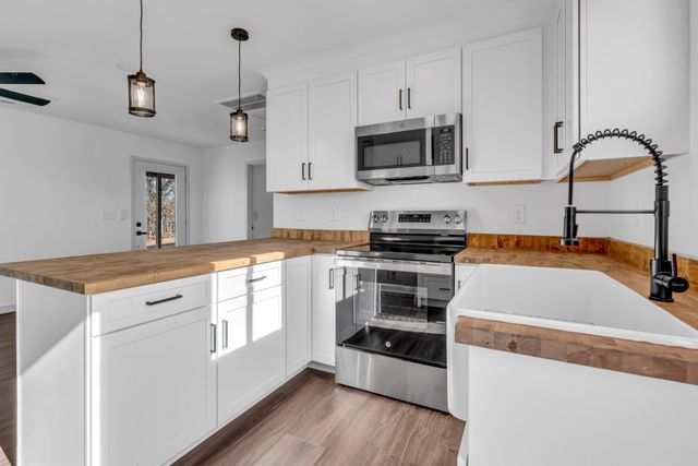 7159 CCC Rd, Fairview, TN 37062