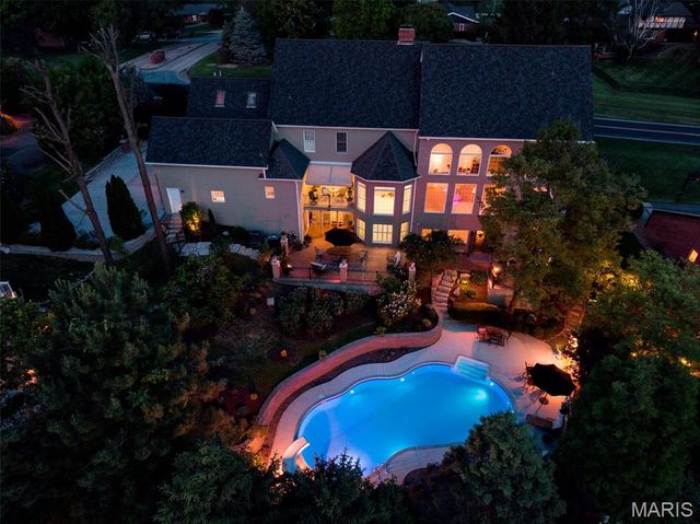 21 Country Club Drive, Edwardsville, IL 62025