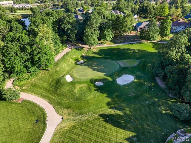 21 Country Club Drive, Edwardsville, IL 62025