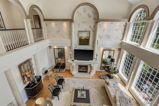 21 Country Club Drive, Edwardsville, IL 62025