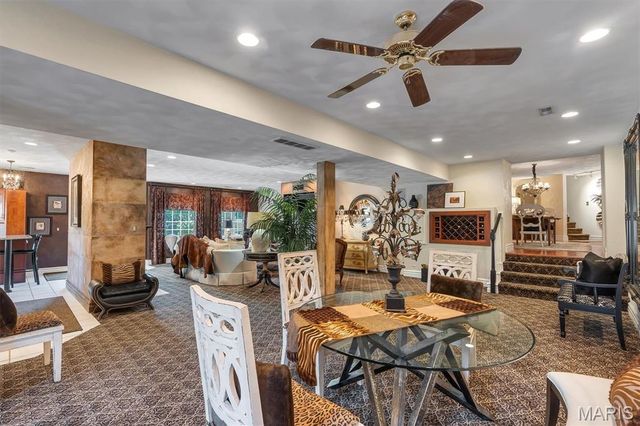 21 Country Club Drive, Edwardsville, IL 62025