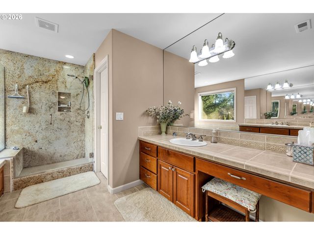 1200 Ne 150TH Ave, Vancouver, WA 98684