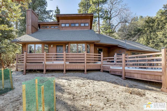 25181 Gail Drive, Idyllwild, CA 92549