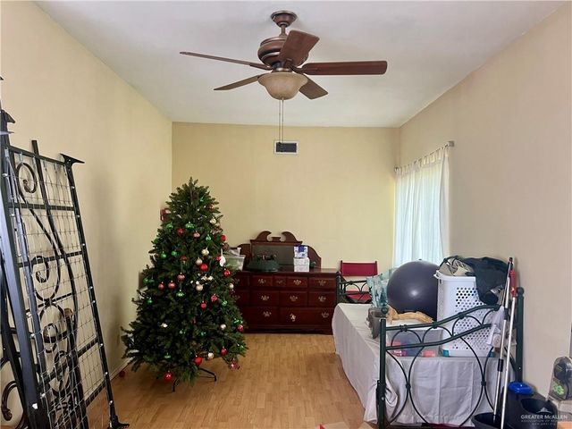 1044 S Florida Street, Mercedes, TX 78570