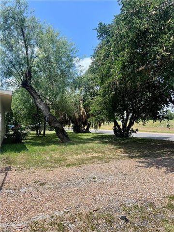 1044 S Florida Street, Mercedes, TX 78570