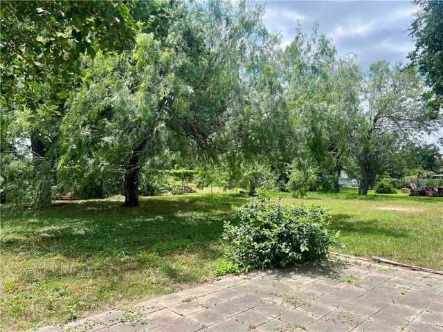 1044 S Florida Street, Mercedes, TX 78570