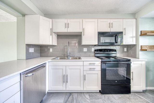 3015 Stratford Court, Loveland, OH 45140