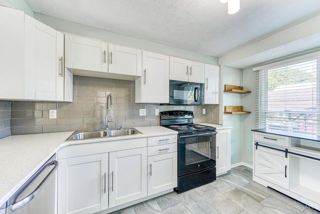 3015 Stratford Court, Loveland, OH 45140