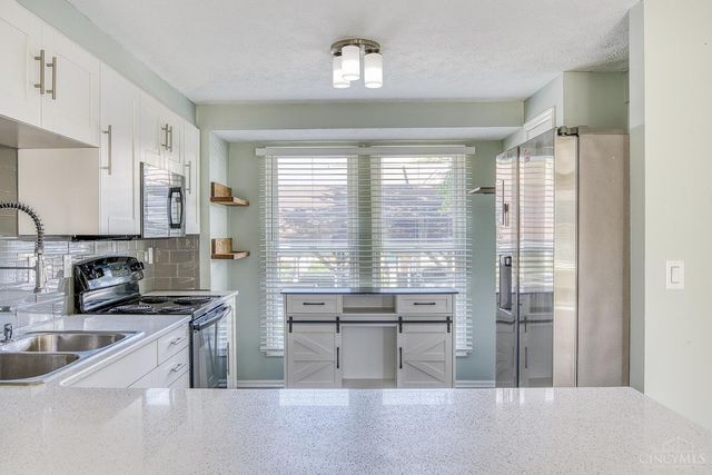 3015 Stratford Court, Loveland, OH 45140