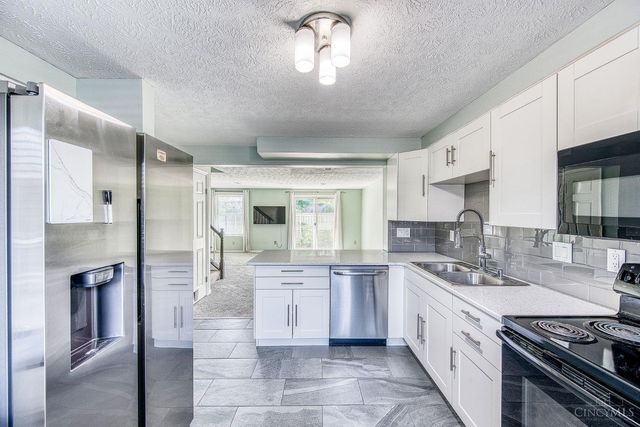 3015 Stratford Court, Loveland, OH 45140