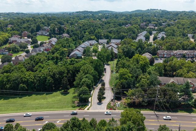 809 Barrington Place Dr, Brentwood, TN 37027