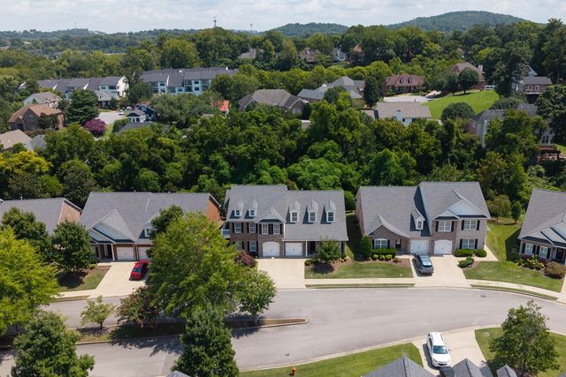 809 Barrington Place Dr, Brentwood, TN 37027