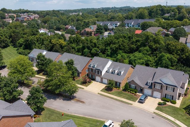 809 Barrington Place Dr, Brentwood, TN 37027