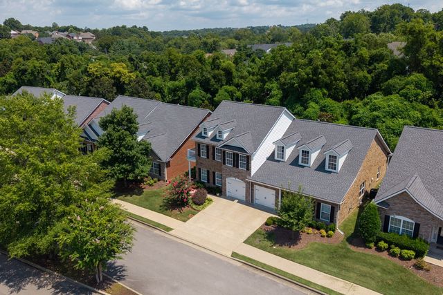 809 Barrington Place Dr, Brentwood, TN 37027