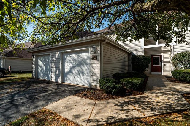 859 W Puetz ROAD, Oak Creek, WI 53154