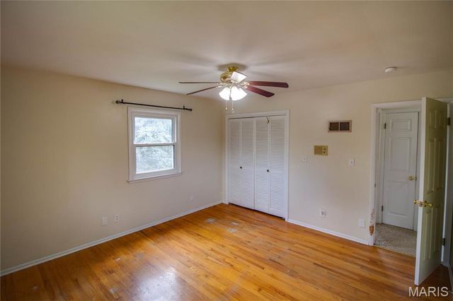 1513 Colonial Drive, Godfrey, IL 62035
