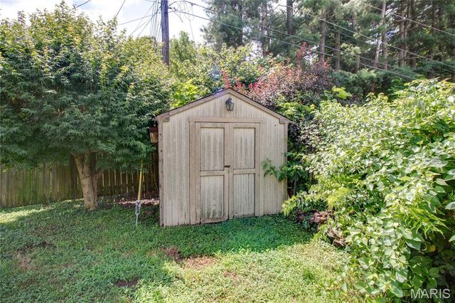 1513 Colonial Drive, Godfrey, IL 62035