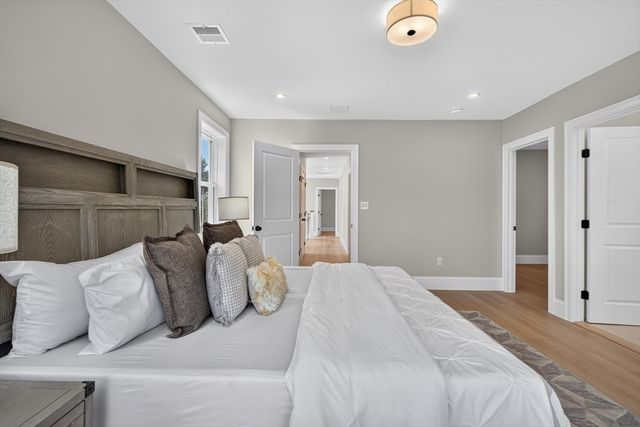 15 Milner Street, Waltham, MA 02453