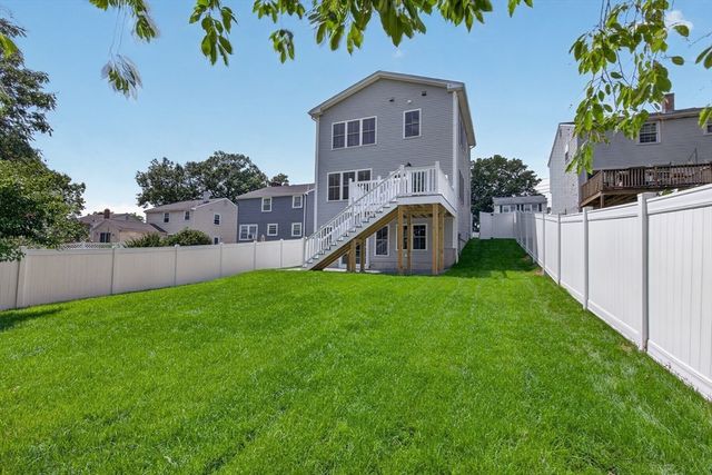 15 Milner Street, Waltham, MA 02453