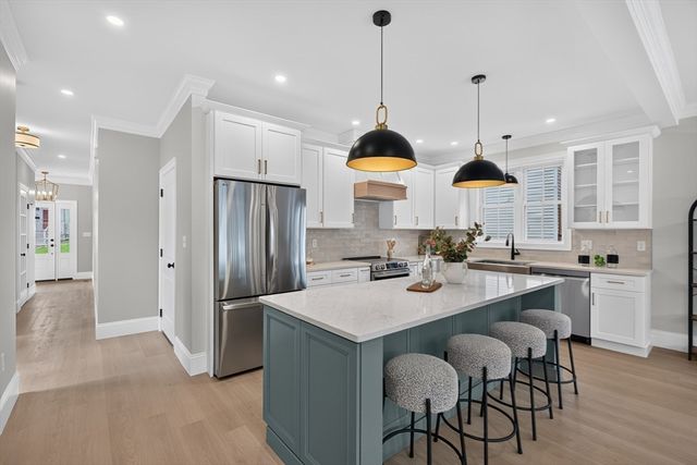 15 Milner Street, Waltham, MA 02453
