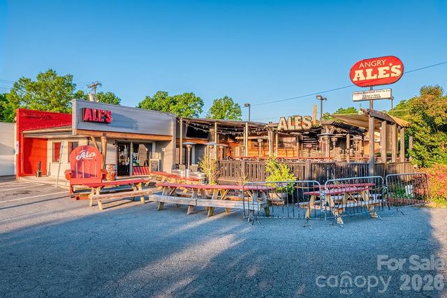 609 Cooper Drive, Charlotte, NC 28210