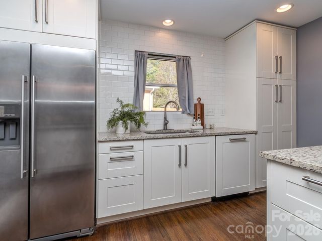 609 Cooper Drive, Charlotte, NC 28210