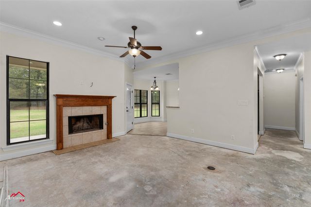 9445 N Pointe Circle, Greenwood, LA 71033