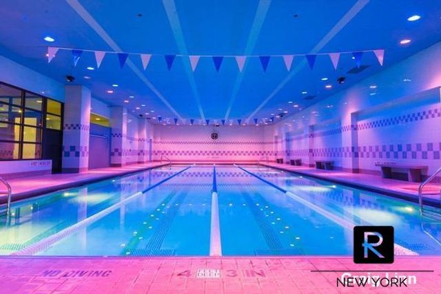 350 W 50th St Apt 6I, New York City, NY 10019