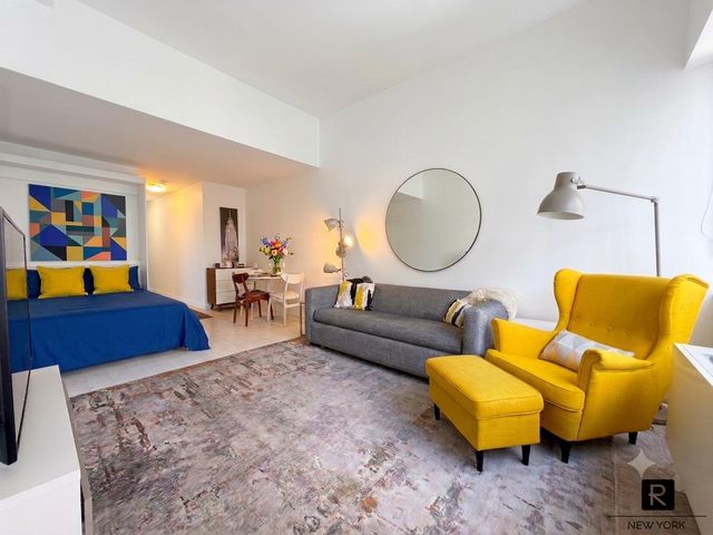 350 W 50th St Apt 6I, New York City, NY 10019