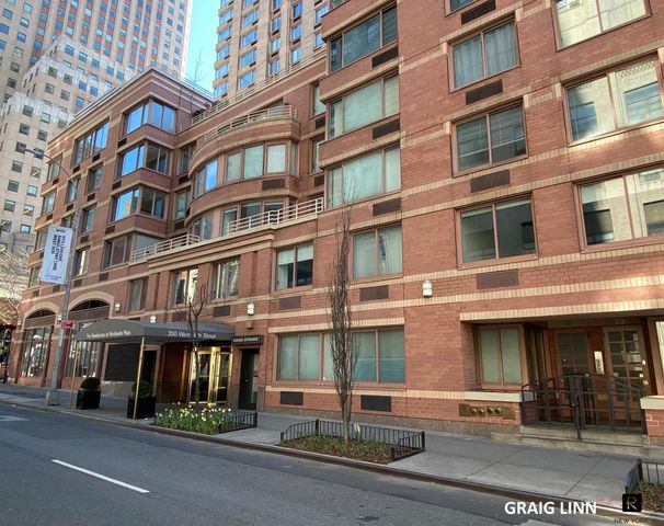 350 W 50th St Apt 6I, New York City, NY 10019