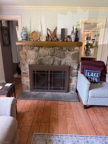 209 Wawayanda Rd, Vernon Twp., NJ 07422