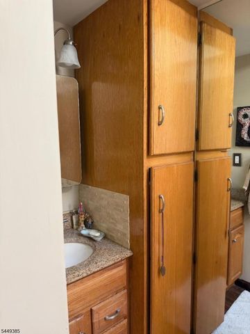 209 Wawayanda Rd, Vernon Twp., NJ 07422