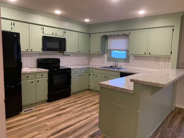 19 Alina Lane, Hot Springs Village, AR 71909