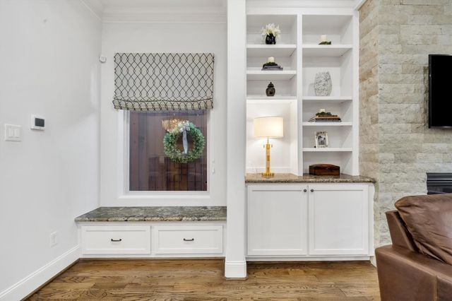 5021 Augusta Street, Houston, TX 77007