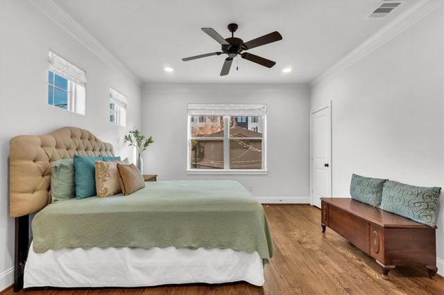 5021 Augusta Street, Houston, TX 77007