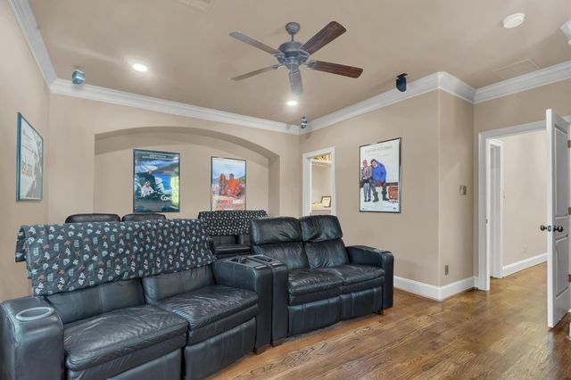 5021 Augusta Street, Houston, TX 77007