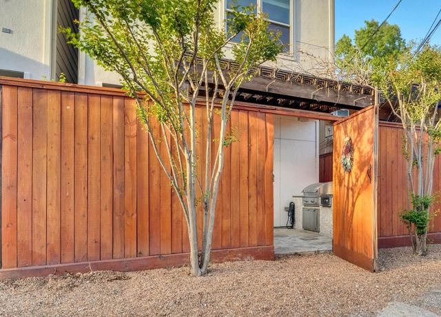 5021 Augusta Street, Houston, TX 77007