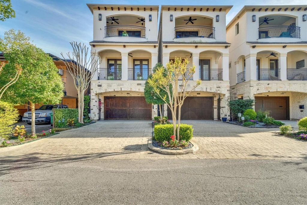 5021 Augusta Street, Houston, TX 77007