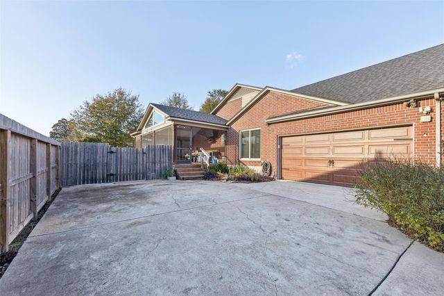 7112 Pleasure Lake Drive, Willis, TX 77318