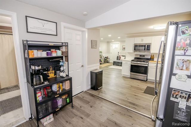 6063 Catalpa Avenue, Sterling Heights, MI 48314