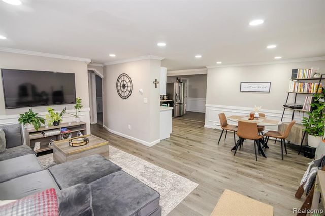 6063 Catalpa Avenue, Sterling Heights, MI 48314