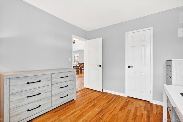 66 Robins Crescent 66, New Rochelle, NY 10801