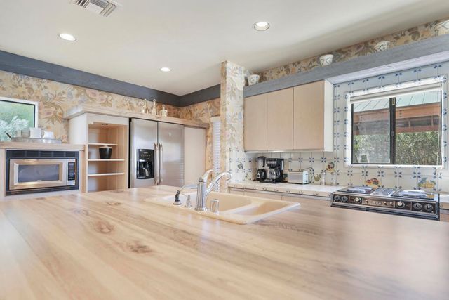 19120 Bubbling Wells Road, Desert Hot Springs, CA 92241